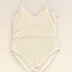 🌿White Double Lined Bodysuit🌿